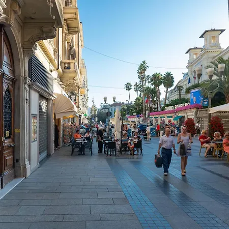 Inluce Loft Lägenhet Sanremo